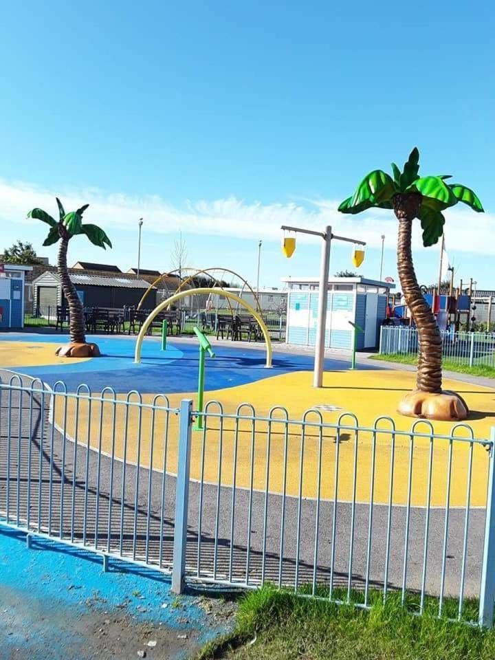 Mp113, Ship Ahoy - Camber Coast Holidays Ltd Екстер'єр фото